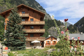 Chalet Bellecote - Capacity 28 to 34 people